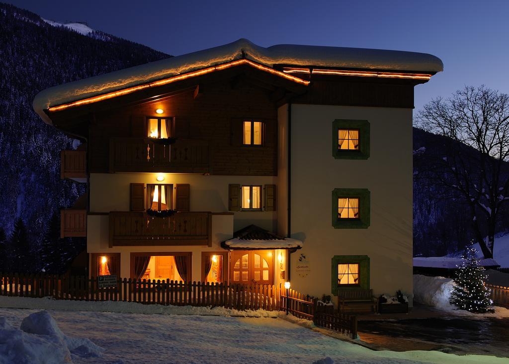 Hotel Garni La Soldanella มาดอนนาดีกัมปิโญ ภายนอก รูปภาพ