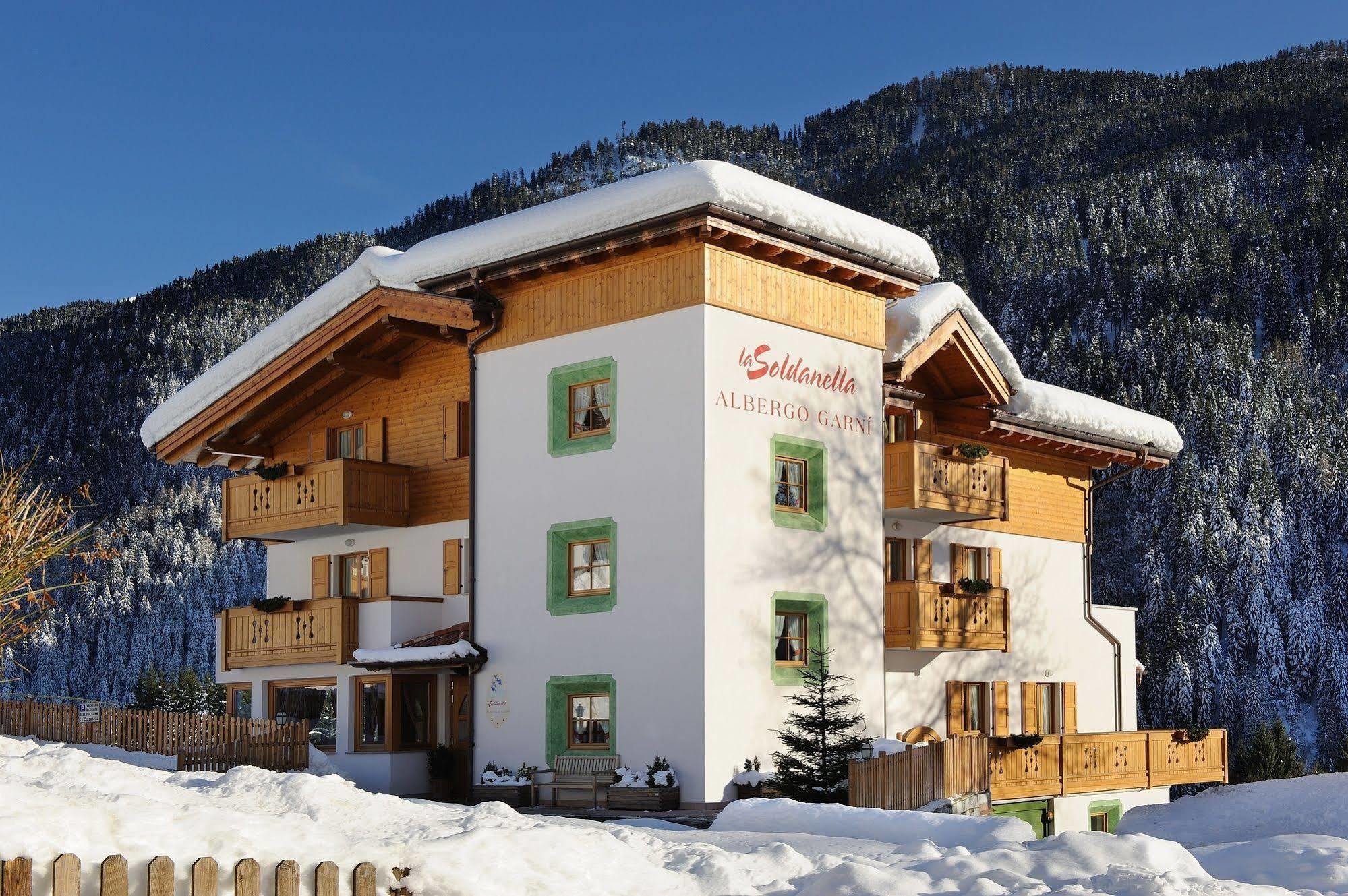 Hotel Garni La Soldanella มาดอนนาดีกัมปิโญ ภายนอก รูปภาพ