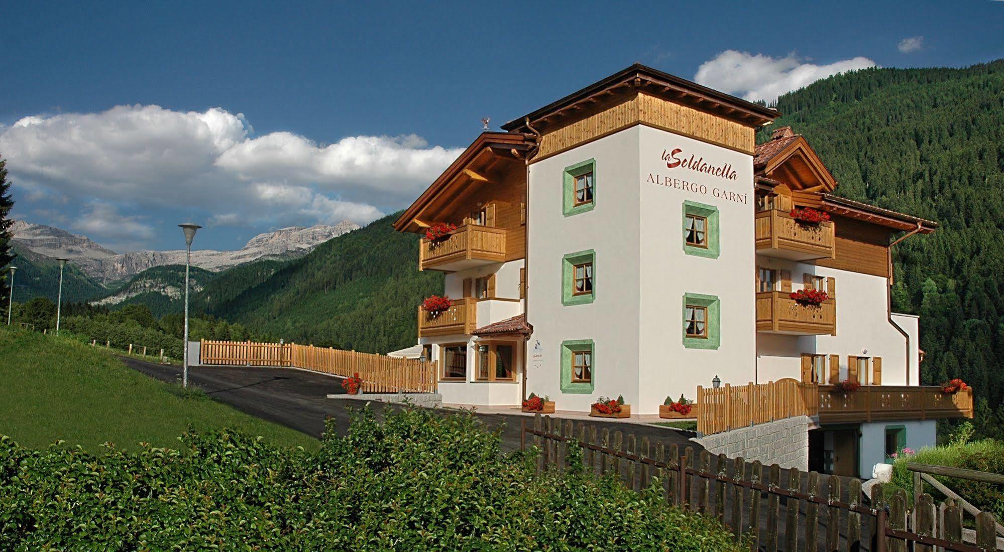 Hotel Garni La Soldanella มาดอนนาดีกัมปิโญ ภายนอก รูปภาพ